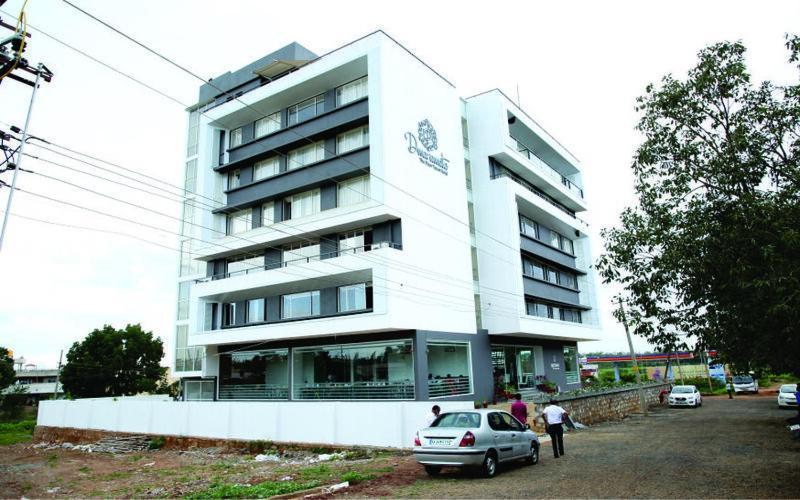 Hotel Dwarawata Dharwad Eksteriør billede
