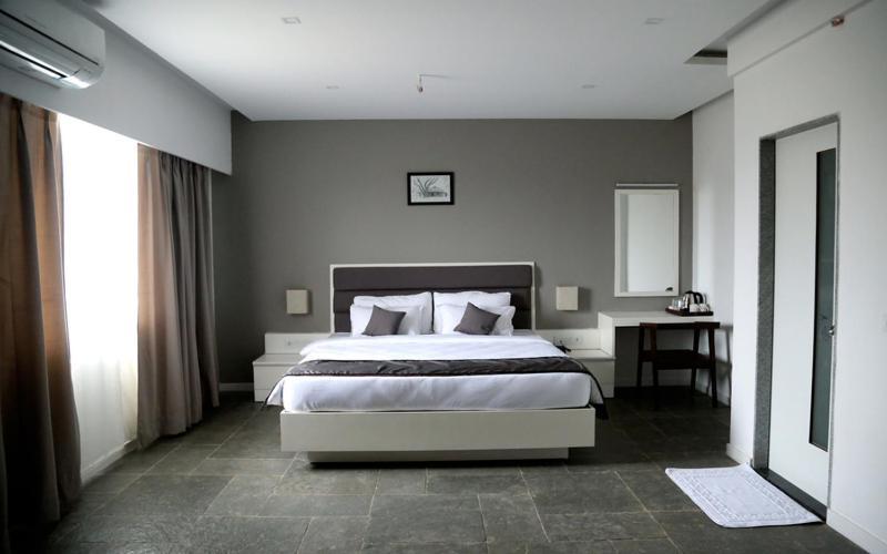 Hotel Dwarawata Dharwad Eksteriør billede