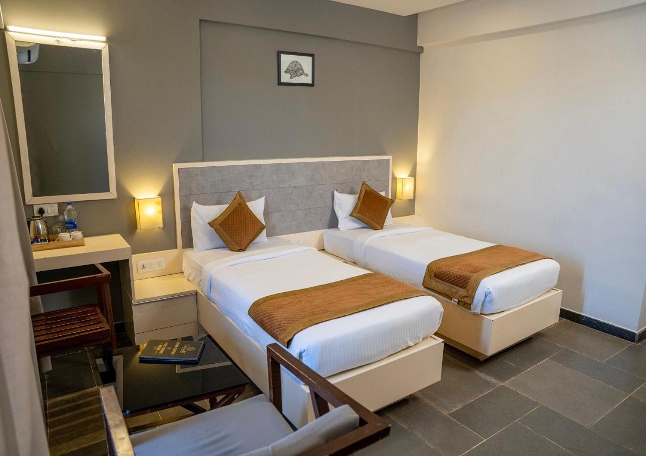 Hotel Dwarawata Dharwad Eksteriør billede