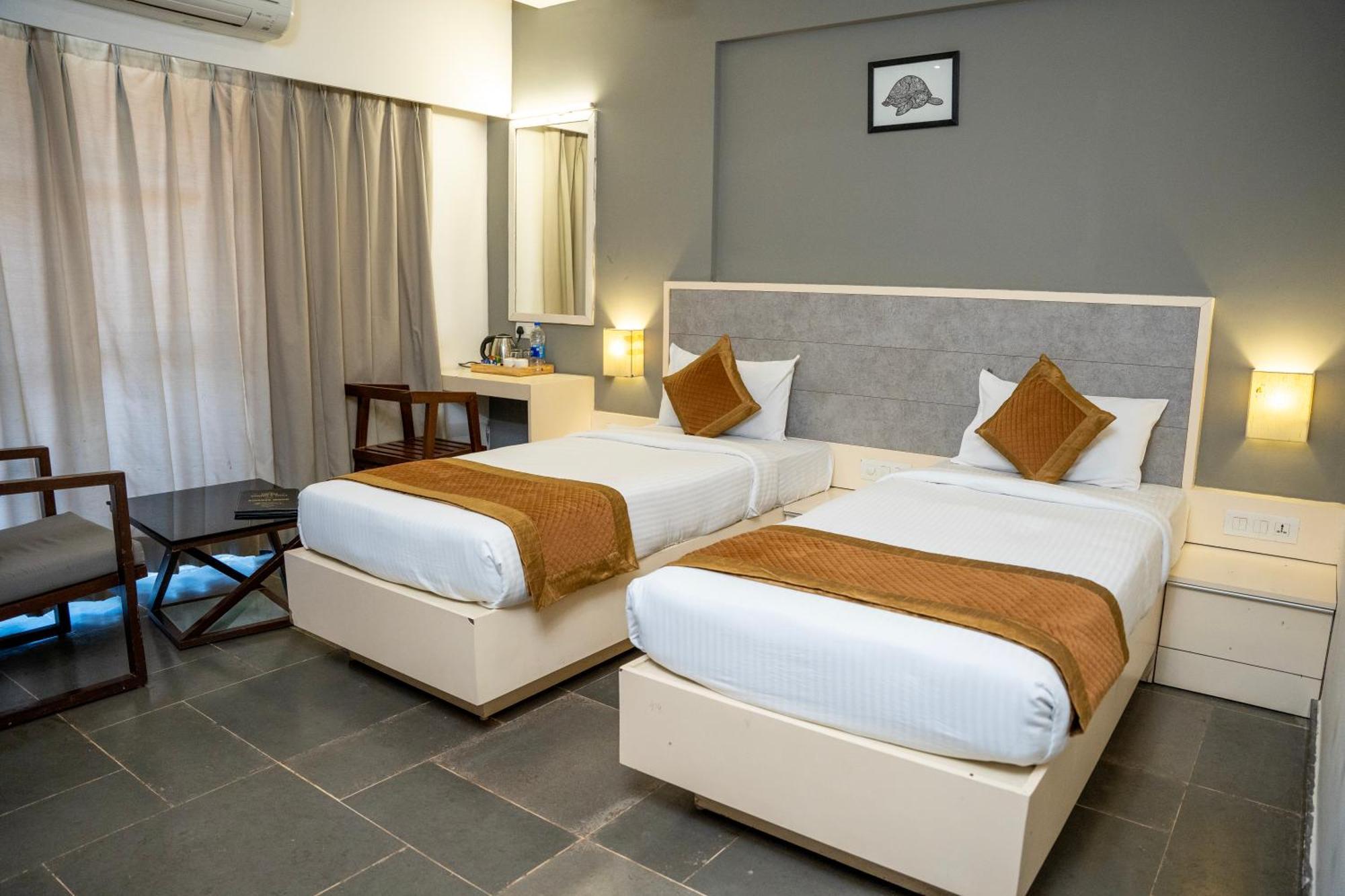 Hotel Dwarawata Dharwad Eksteriør billede