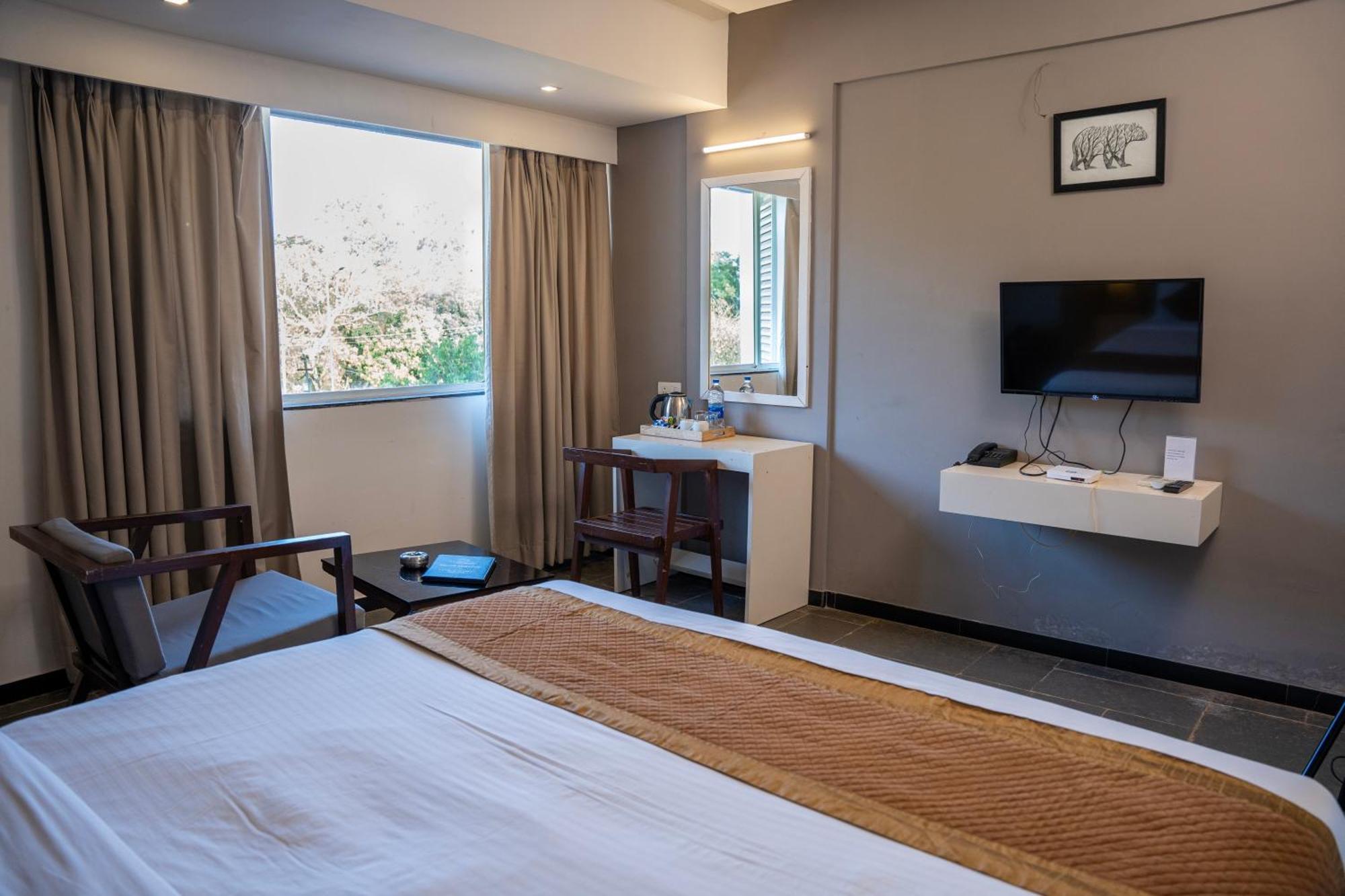 Hotel Dwarawata Dharwad Eksteriør billede